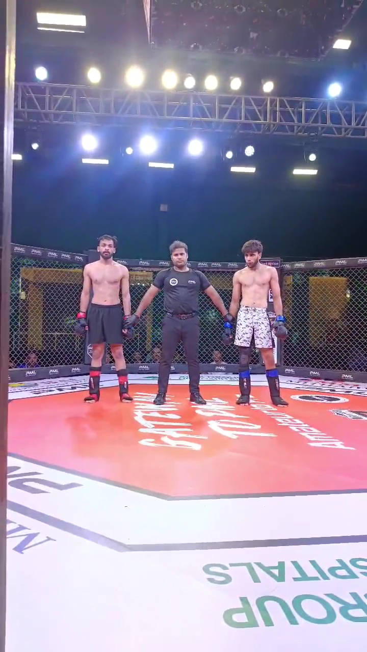 K MMA — Face-off under the lights
