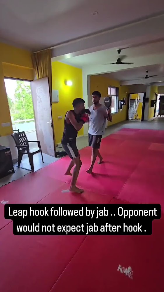 Kickboxing at K MMA